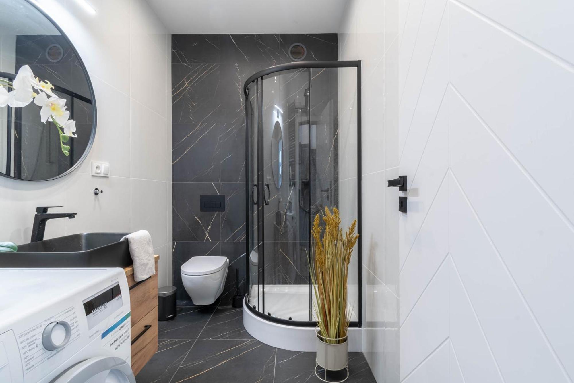 Industrial In Apartment *